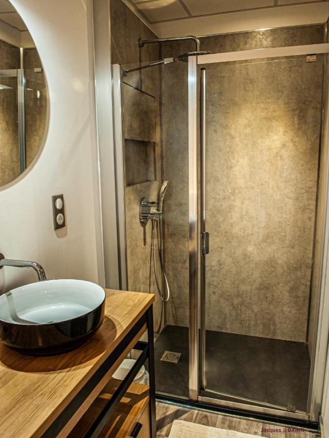 Logis Hotel Restaurant La Brasserie Treignac Luaran gambar